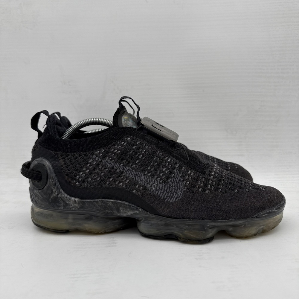 Nike Air VaporMax Men's US Size 10.5 2020 Flyknit Dark Grey Athletic Sneaker